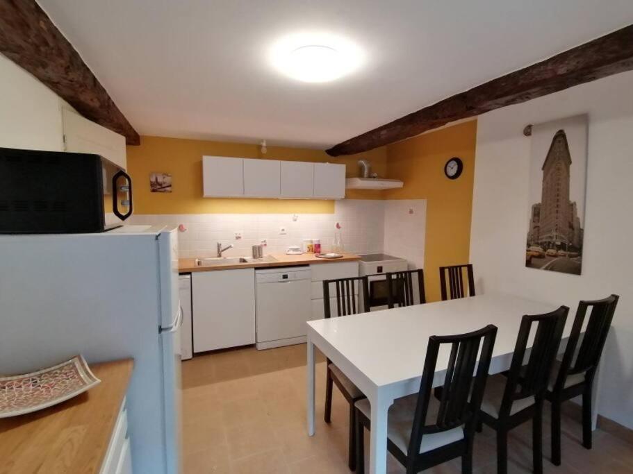 Le Blanc, Agreable Maison De Centre Ville Buitenkant foto